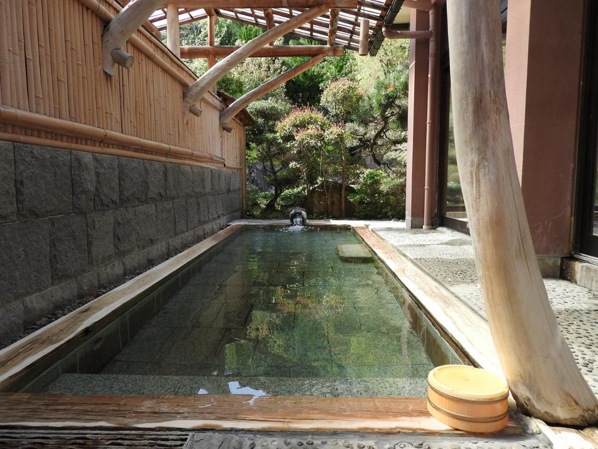 ホテル Kouraku 三朝町 エクステリア 写真